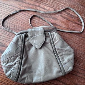 Vintage 80’s Park Ave Int. Cross Body Purse